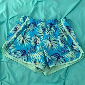 Girl pair of shorts with sewed in underwear!💚💙💛